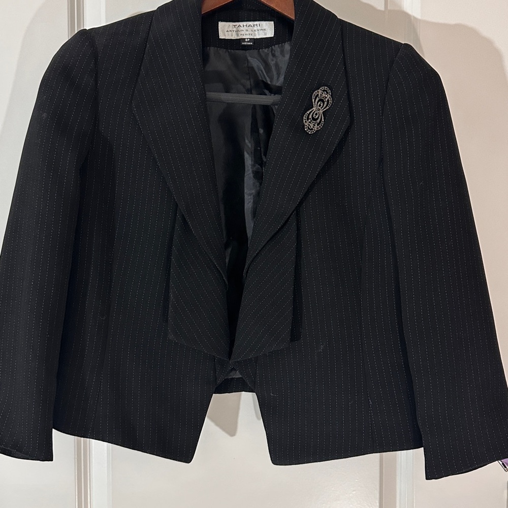 Tahari Petite Size 8 Black Pinstripe Suit – Polished & Professional!